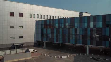 Timelapse-of-building-shadow-changing-during-the-day