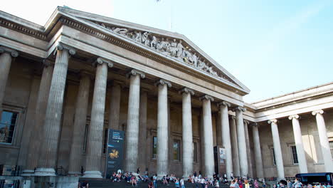 LONDON---MAY,-2017:-Pedestrians-in-front-of-the-the-British-Museum,-Great-Russell-Street,-London,-WC1