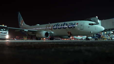 Timelapse-of-preparing-FlyDubai-airplane-for-departure-at-night