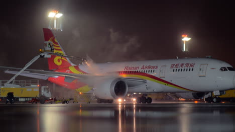 Avión-De-Hainan-Airlines-Deshielo-Antes-De-La-Salida-Nocturna