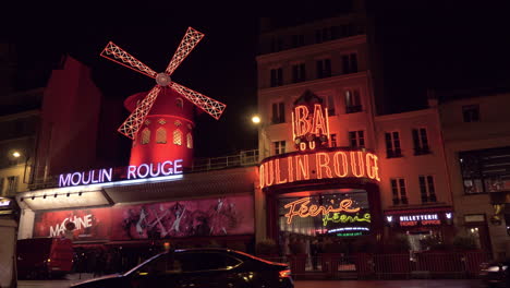 Nachtstraße-Von-Paris-Mit-Moulin-Rouge-Frankreich