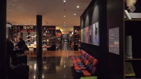 Interior-design-of-CitizenM-Hotel-lounge