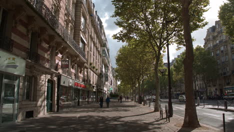 Timelapse-of-walking-in-Parisian-street-on-sunny-autumn-day