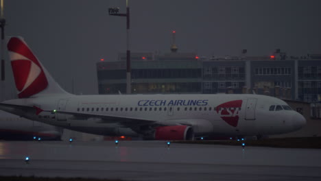 Flugzeuge-Der-Czech-Airlines-Am-Moskauer-Flughafen-Scheremetjewo