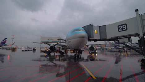 Boarding-and-loading-cargo-to-Korean-Air-aircraft-at-Sheremetyevo-Airport-Moscow
