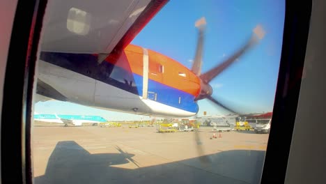 Traveling-on-the-ATR-72-600---The-soothing-hum-of-the-engines