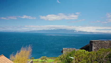 Zeitraffer-Eines-Hohen-Aussichtspunkts-Einer-Malerischen-Meereslandschaft-Auf-Der-Insel-Sao-Miguel,-Azoren-–-Portugal