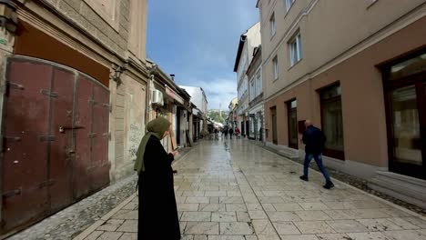 Strolling-through-the-narrow-alleys-of-Sarajevo