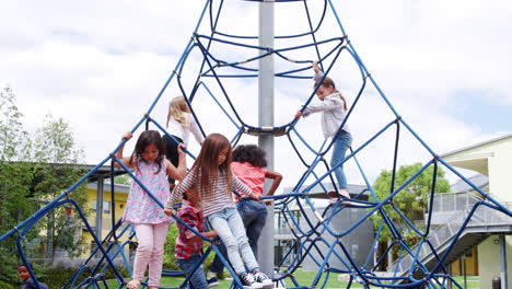 Elementary-school-kids-climbing-in-the-school-playground