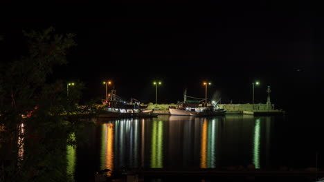 Timelapse-of-quay-with-boats-at-night-Greece