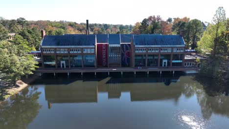 Lago-Westhampton-En-La-Universidad-De-Richmond