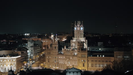 Nachtansicht-Des-Cybele-Palastes-In-Madrid,-Spanien