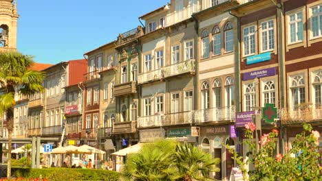 Beautiful-typical-and-historic-architecture-of-facades-in-Braga,-Portugal