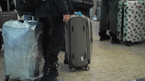 Check-in-queue-at-the-airport