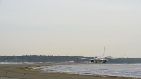 Aeroflot-Boeing-737-800-Start