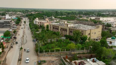 Aerial-Shot-Of-District-Session-Court-In-Badin,-Pakistan