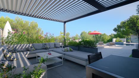 Luxurious-St-Gély-Outdoor-Lounge-Area.-Contemporary-villa