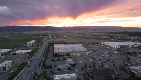 Costco-Warehouse-and-Parking-Lot-in-a-Mountainous-Setting-of-Kalispell,-Montana