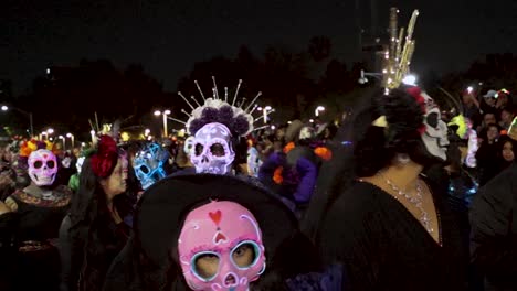Tag-Der-Toten-Parade-In-Mexiko-Stadt