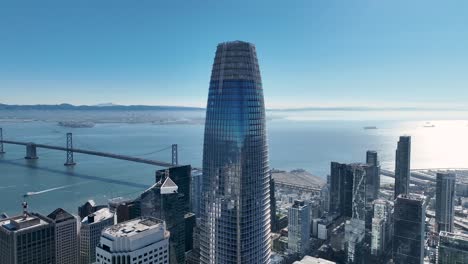 Salesforce-Tower-In-San-Francisco-In-Kalifornien,-Vereinigte-Staaten