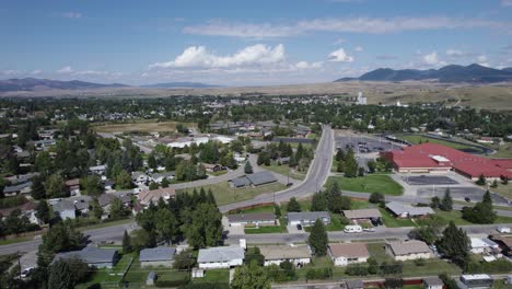 Aerial-Shot-Of-Residential-Streets-In-Lewistown,-Montana