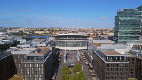 Mercedes-Benz-Arena-Ciudad-Berlín-Alemania-Verano-23