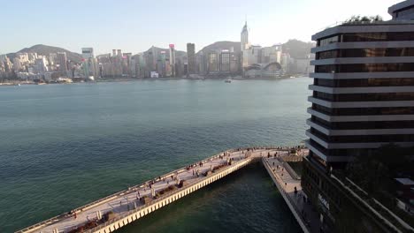 Avenida-De-Las-Estrellas-Edificio-Icónico-De-La-Zona-Del-Paseo-Marítimo-De-Tsim-Sha-Tsui,-Hong-Kong,-China