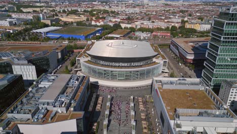 Mercedes-Benz-Arena-City-Berlin-Deutschland-Sommer-23