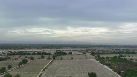 Weitläufige-Luftaufnahme-Der-RCD-Straße,-Belutschistan-Landschaft