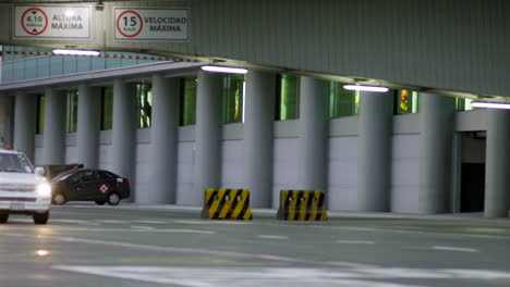 Foto-Del-Coche-De-Seguridad-De-La-Pista-Del-Aeropuerto.