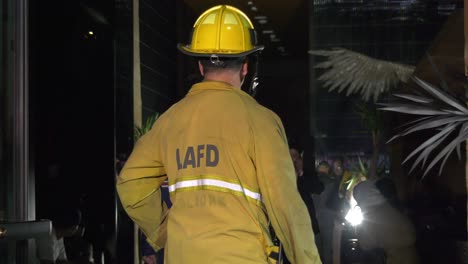 Corte-De-Energía-En-El-Hotel:-El-Departamento-De-Bomberos-Llega-Al-Lugar