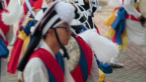 Actuación-De-Pungmul-O-Nongak-En-El-Festival-De-Ginseng-Geumsan-Insam-En-Geumsan-gun