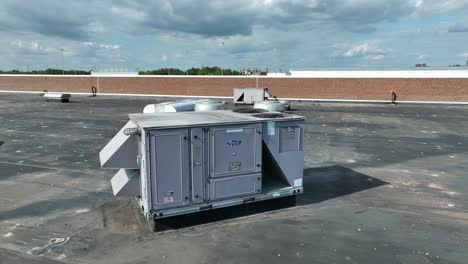 Air-conditioning-HVAC-rooftop-unit