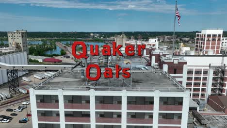 Quaker-Oats-building-in-Cedar-Rapids,-Iowa