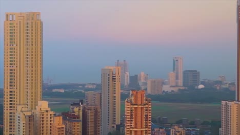 Terminal-De-Chhatrapati-Shivaji-Maharaj-Y-Oficina-Central-De-La-Corporación-Municipal-De-Brihanmumbai-Vista-Aérea-Nocturna-De-La-Ciudad-De-Mumbai