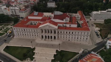 Sao-Bento-Palace,-Lissabon,-Portugal-4k