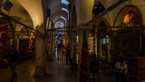 Hyperlapse-video-of-people-in-Istanbul-Grand-Bazaar