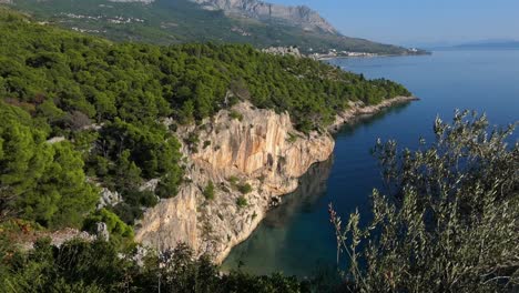 Beautiful-unspoiled-Mediterranean-coast-with-green-mountains-and-sea-view