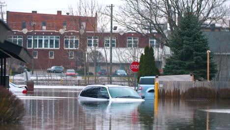 Schockierende-überflutete-Fahrzeuge,-Nachrichten,-Opfer-Von-Naturkatastrophen,-Apokalypse,-Stürme,-Klimawandel,-Globale-Erwärmung,-4K
