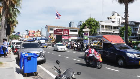 Vista-De-La-Comisaría-De-Policía-Tailandesa-En-El-Centro-De-La-Ciudad-De-Pattaya,-Ubicada-En-La-Provincia-De-Chonburi,-Tailandia.