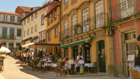 Customers-in-typical-restaurants-in-crowd-in-Braga,-Portugal