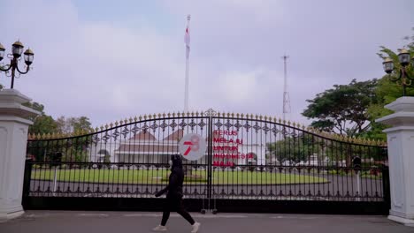 Gate-of-presidential-palace-of-Indonesia-in-Yogyakarta