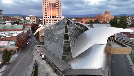 Museo-De-Arte-Taubman:-Roanoke,-Virginia