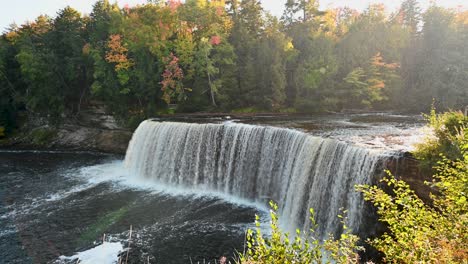 View-of-Tahquamenon-Upper-Waterfall-in-Michigan,-Upper-Peninsula-during-autumn