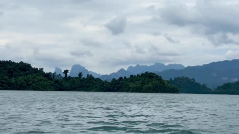 Khao-Sok-Lake-in-Thailand,-seen-from-a-boat