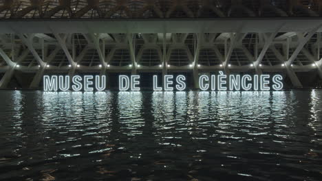 Night-view-of-Museu-de-les-Ciencies-in-Valencia