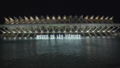 Ciudad-De-Las-Artes-En-Las-Ciencias-De-Noche-Valencia-España