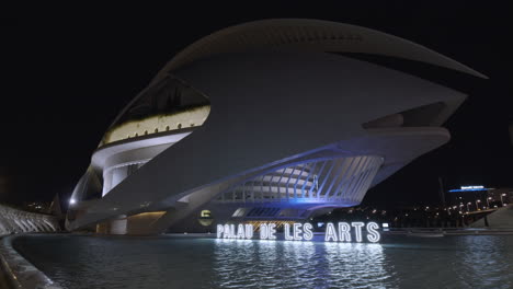 Vista-Nocturna-Del-Palacio-De-Las-Artes-Reina-Sofía-En-Valencia