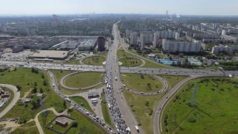 Panorama-Aéreo-De-La-Ciudad-De-Moscú-Con-Gran-Intersección-Rusia