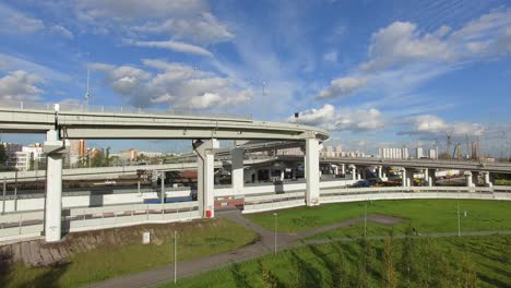 Mehrebenen-Straßenkreuzungen-In-Moskau-Luftaufnahme